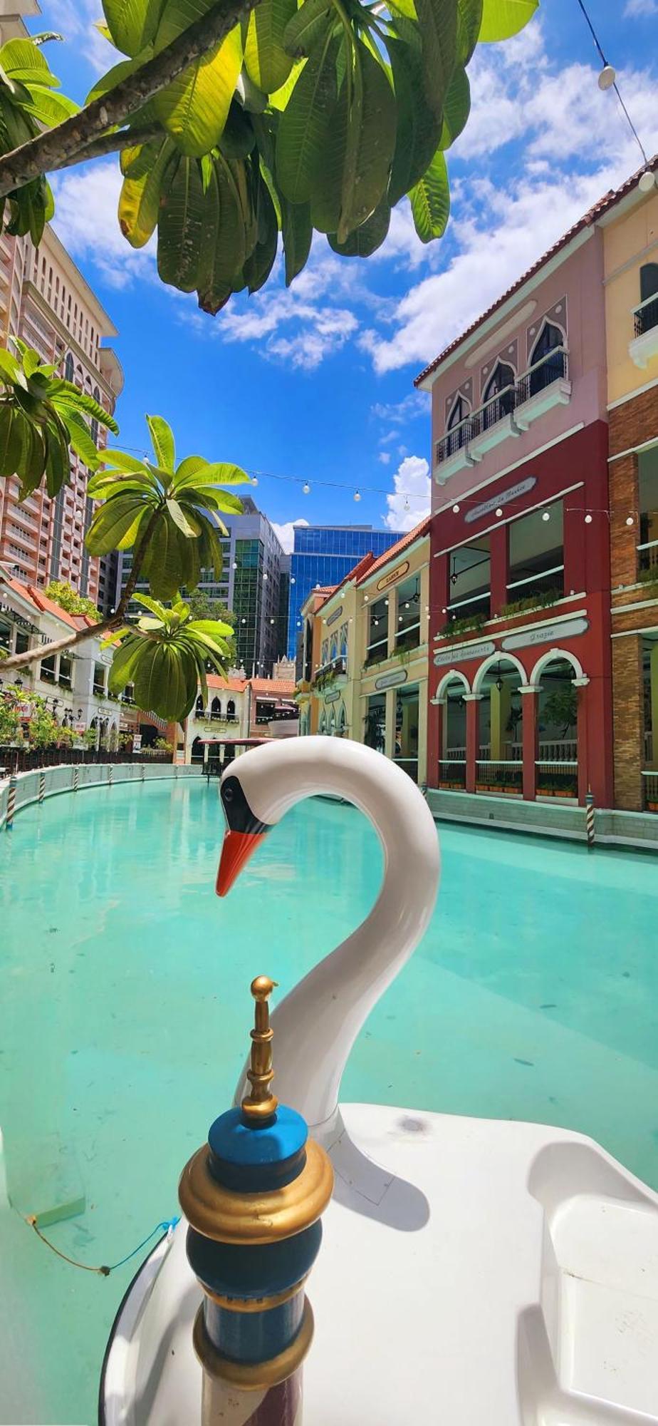 Spacious Cozy Suite At The Venice Mall With Free Parking And Washing Machine (Adults Only) Taguig Buitenkant foto